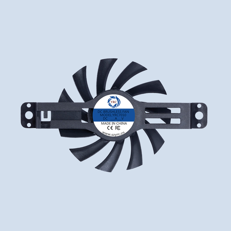 YRC7010(3).jpg YRC7010(3).jpg