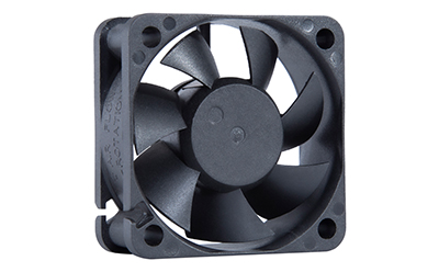 直流風(fēng)扇.jpg 直流風(fēng)扇.jpg